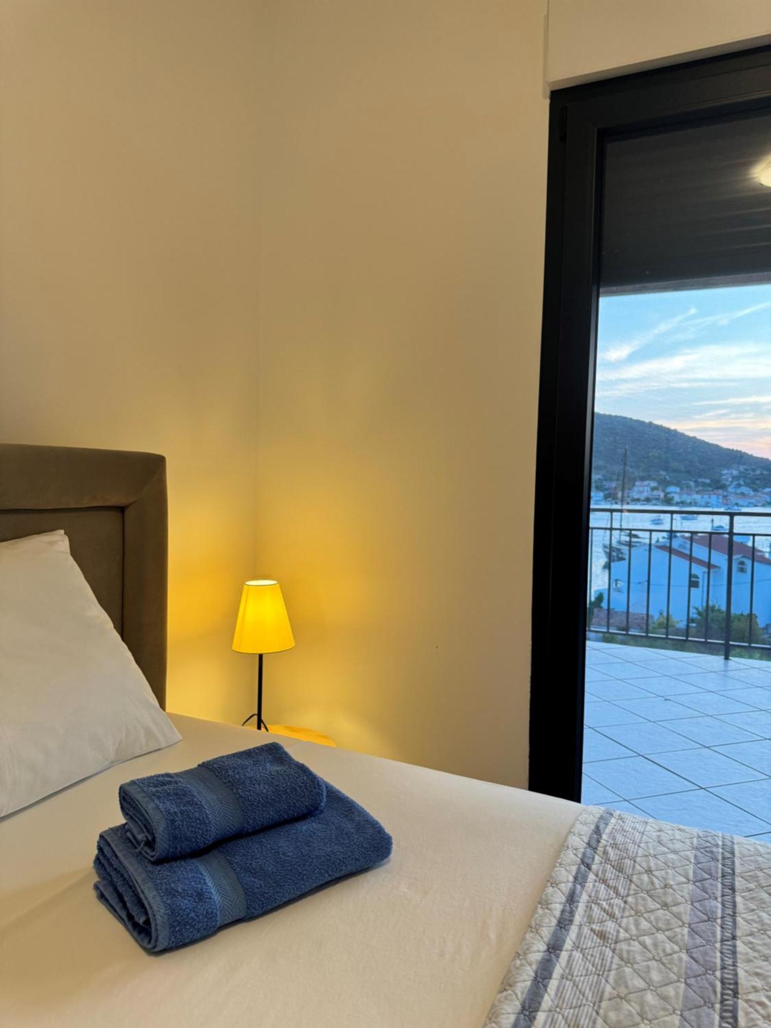 Apartman Vitanov Vinišće Eksteriør billede